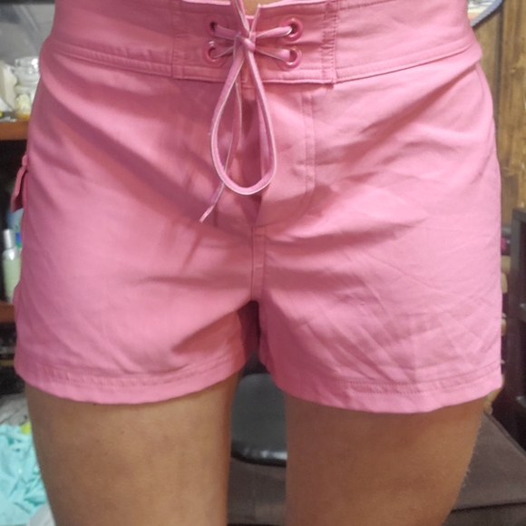 Pink shorts small - Picture 4 of 6